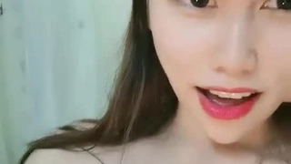 回归！微露脸陶醉品屌＋女上位特写白嫩鲜骚！