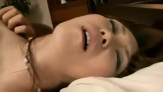 潜入商场女厕近距离 偷拍几位漂亮姐姐的小黑B