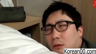 華裔留學妹妹和大洋屌在宿舍做愛