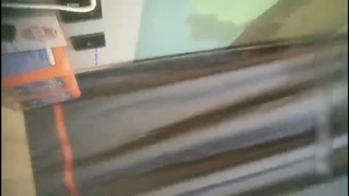肥胖少女的屁股被猛烈地操