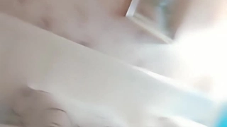 最近非常火的一位逆天颜值美女(不见星空)微信福利