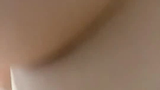 白丝性感女仆在线榨精